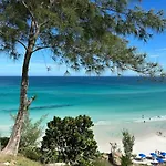 Caminho Da Praia - Casa E Kitnet